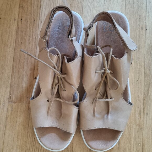 EOS sandals - Picture 2 of 5